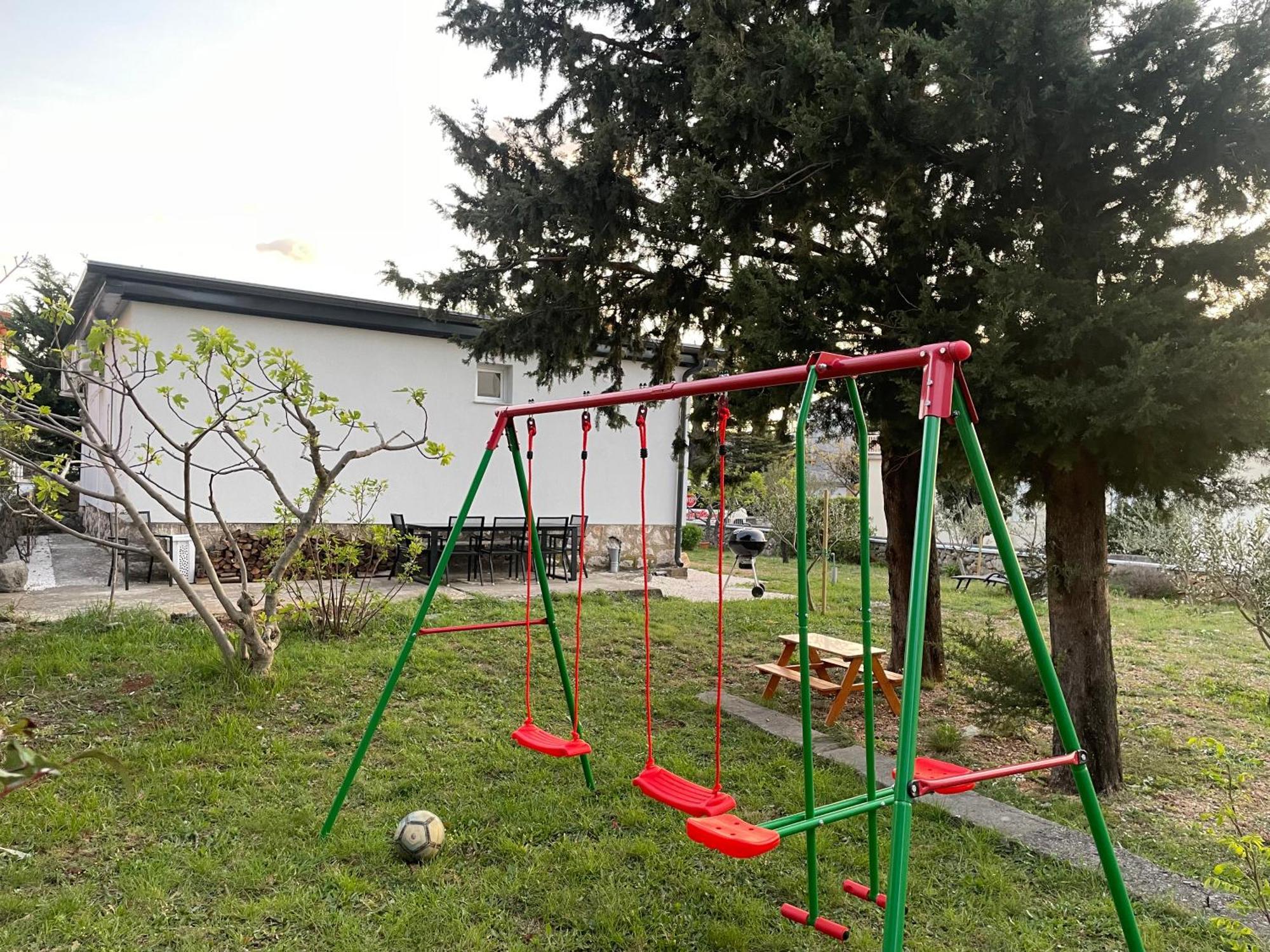 Holiday Home Lola - Large Outdoor Area Starigrad Exterior photo